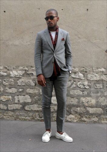 theory lead Forced Men Outfit with White Shoes-16 Trendy Ways to Wear White Shoe