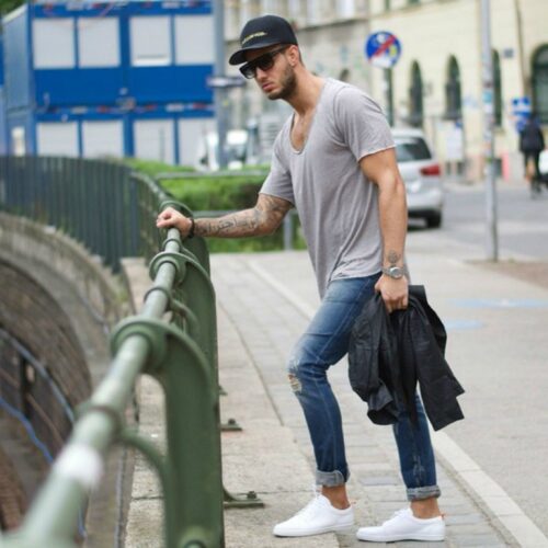 Snapback Hairstyles for Guys-25 Ways to Wear Hair with Snapback