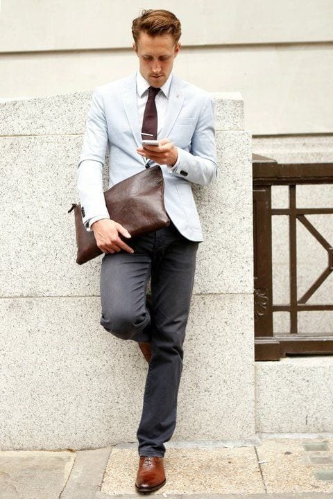 How to wear brown shoes with black pants for men (6)