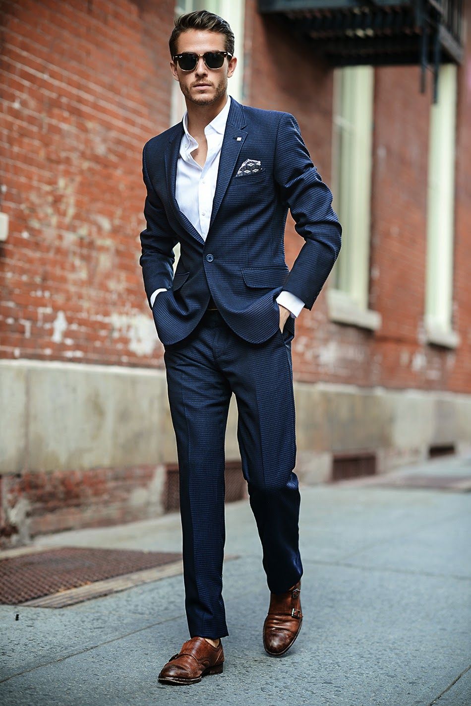 styling blue suit with brown shoes for men 2