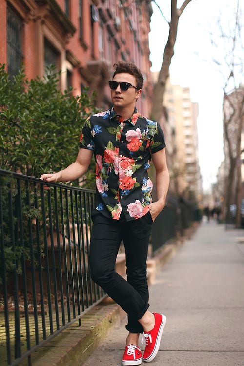 how to wear a floral shirt outfit for men (14)
