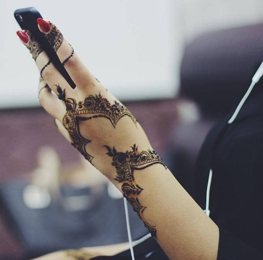 50 Cute Mehndi Designs You Must Try