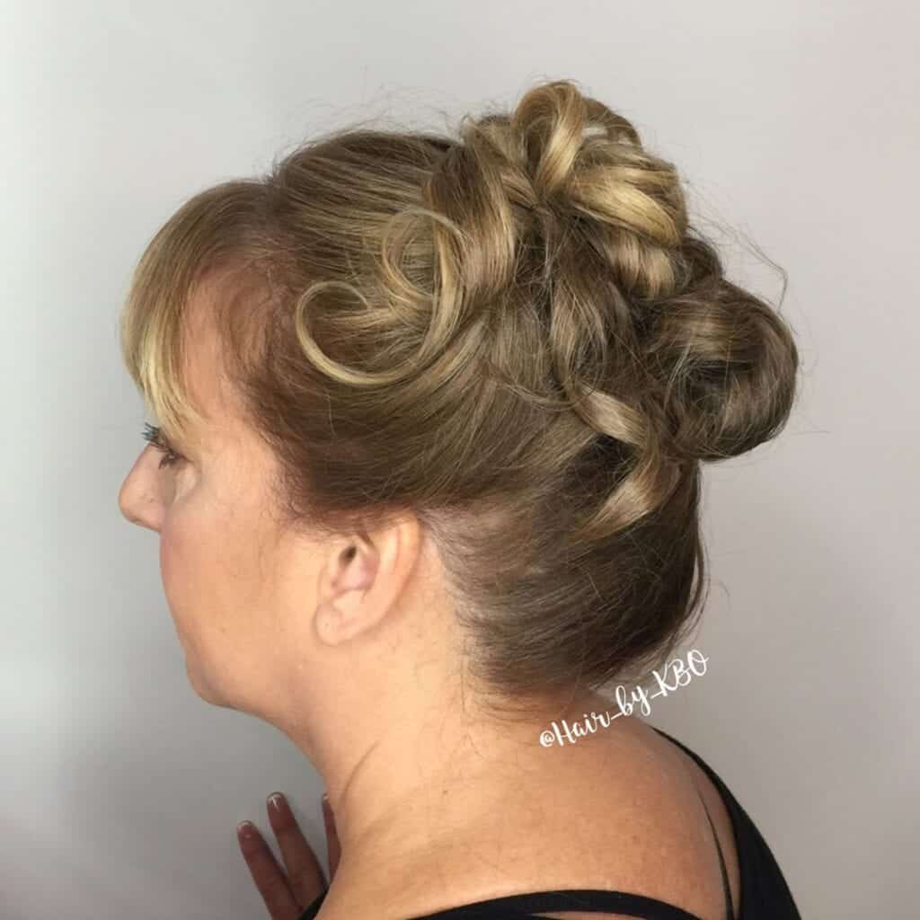 20 Hairstyle Ideas For Women Above 50 - Amazing Hairstyles For Women Above 50