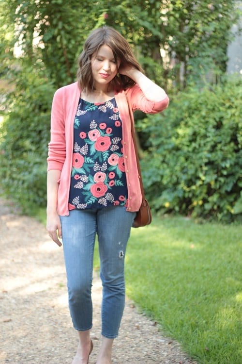 Girls Floral Blouse Outfits-30 Ways To Style a Floral Blouse