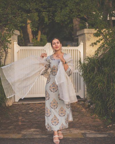 25 Latest Style Indian Eid Dresses For Girls This Eid 2022