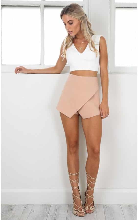 Girls Casual Club Attire-30 Best Casual Outfits for Clubbing
