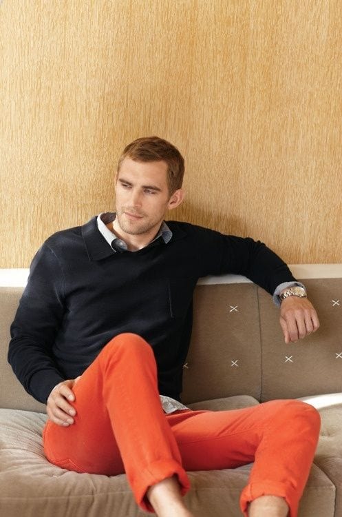 how to wear orange pants for men (28)