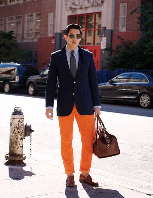 how to wear orange pants for men (23)