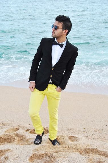 how to wear yellow pants for men (15)