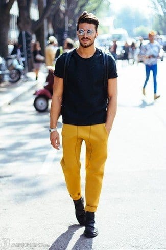 how to wear yellow pants for men (1)