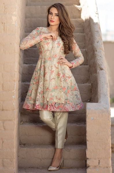 Party Outfits for Pakistani Girls (15)