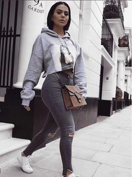 Women's Outfits with Grey Jeans- 30 Ways to Style Grey Jeans