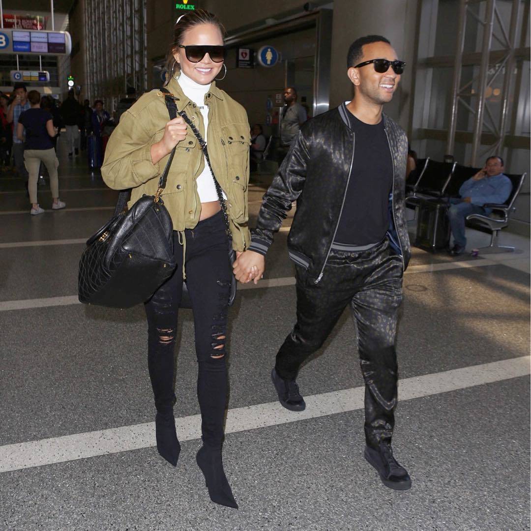 Celebrity Couples Matching Outfits (27)