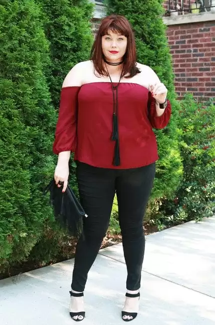 Plus Size Off-the-Shoulder Tops Outfits