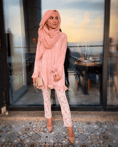 40 Stylish Ways to Wear Hijab with Jeans for Chic look