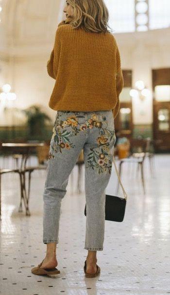 Outfits with Mustard Yellow Sweaters