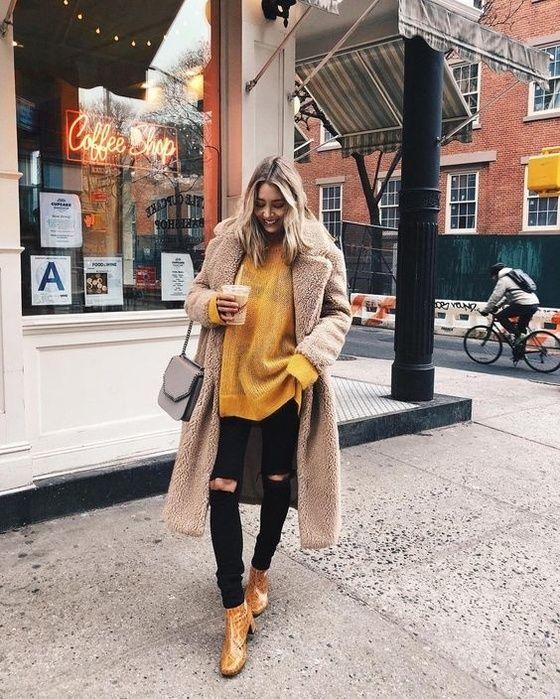 20 Best Outfits with Mustard Sweaters for Women