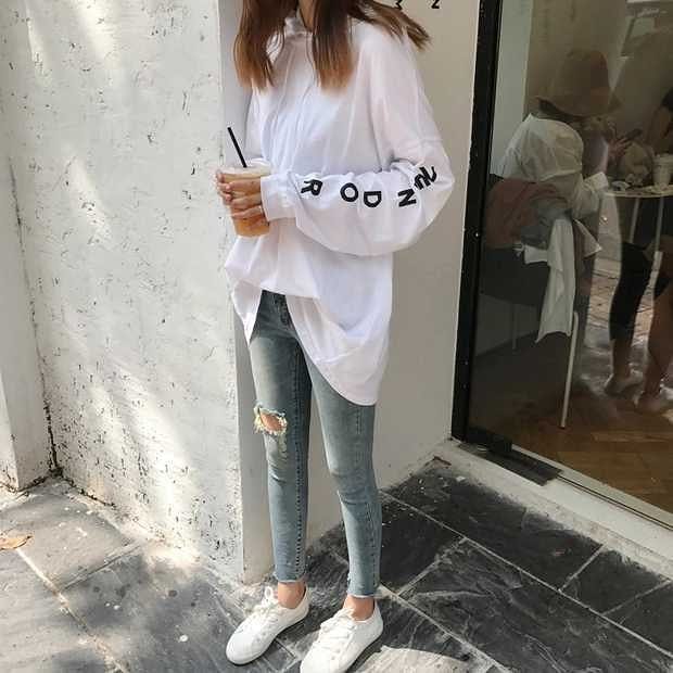 Outfits with White Sneaker for Women (18)