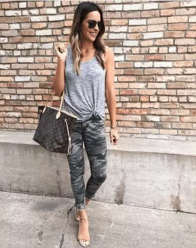 outfits with camo pants for women