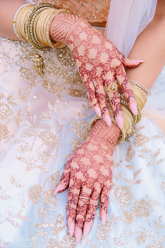Engagement Mehndi Designs You Should Try (35)
