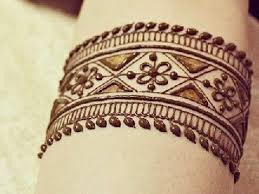 30 Best Bangle Mehndi Designs To Inspire You (3)