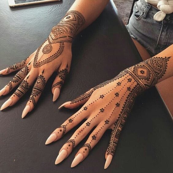 Engagement Mehndi Designs You Should Try (44)
