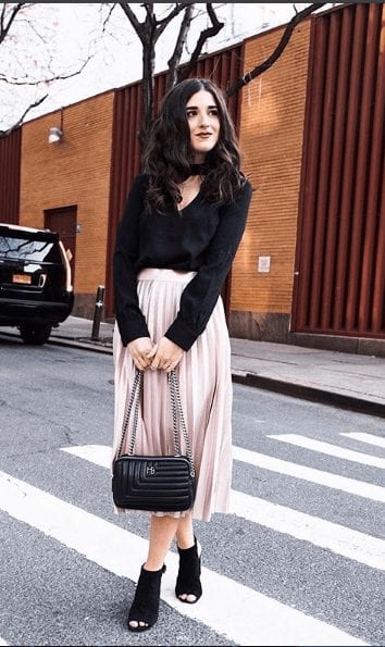 30 Trending Outfits To Wear In October Month