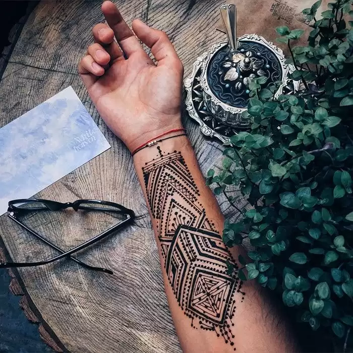 Eccentric Henna Trends - 30 Outlandish Mehndi Designs (1)