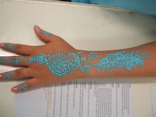 Colourful Henna And Mehndi Designs (45)