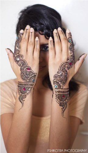 Colourful Henna And Mehndi Designs (36)