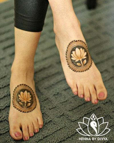 Colourful Henna And Mehndi Designs (33)