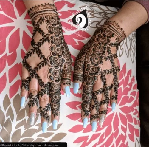 Best Mehndi Designs for Fingers (25)