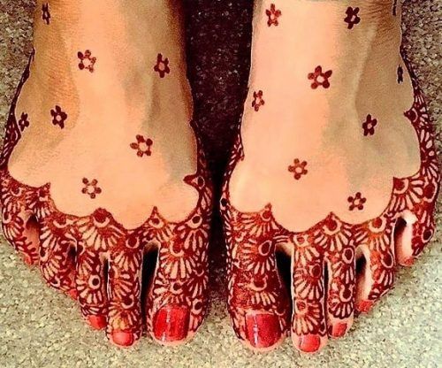 Beautiful Mehndi Designs for Feet (41)