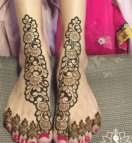 Beautiful Mehndi Designs for Feet (50)