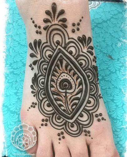 Beautiful Mehndi Designs for Feet (25)