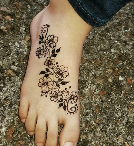 Beautiful Mehndi Designs for Feet (23)
