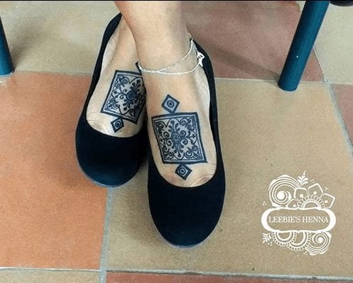 Beautiful Mehndi Designs for Feet (22)
