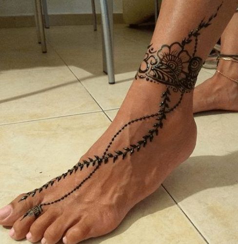 Foot Henna Art - 50 Beautiful Mehndi Designs for Feet