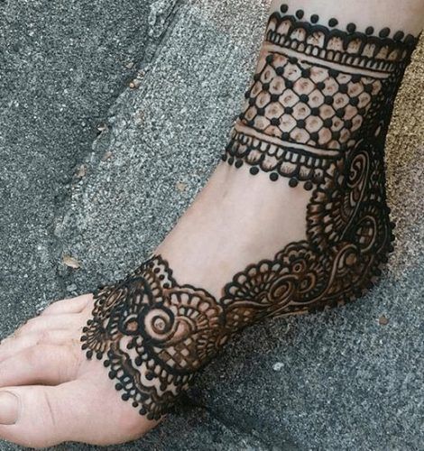 Beautiful Mehndi Designs for Feet (3)