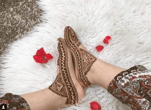50 Beautiful Mehndi Designs for Feet