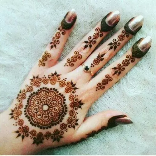 Round Mehndi Designs (21)