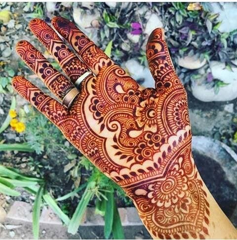 Colourful Henna And Mehndi Designs (14)