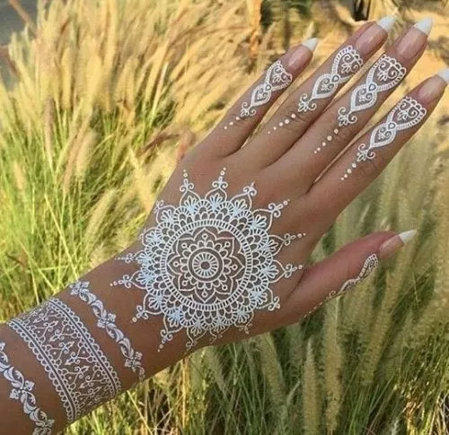 Round Mehndi Designs (3)