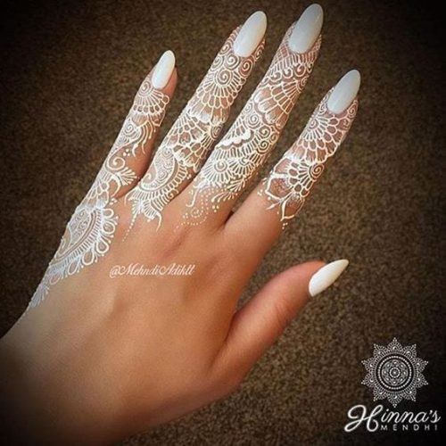 Colourful Henna And Mehndi Designs (1)
