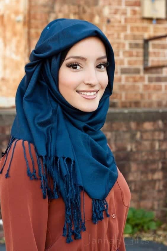 Top 10 Ideas On How To Wear a Pashmina Hijab & Video Tutorial