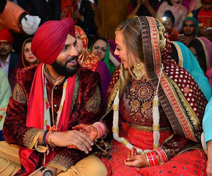 Cute Sikh Couples – 40 Most Romantic Sikh Couples