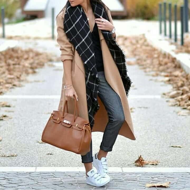 30 Best Outfits For Women to Wear in December 2022