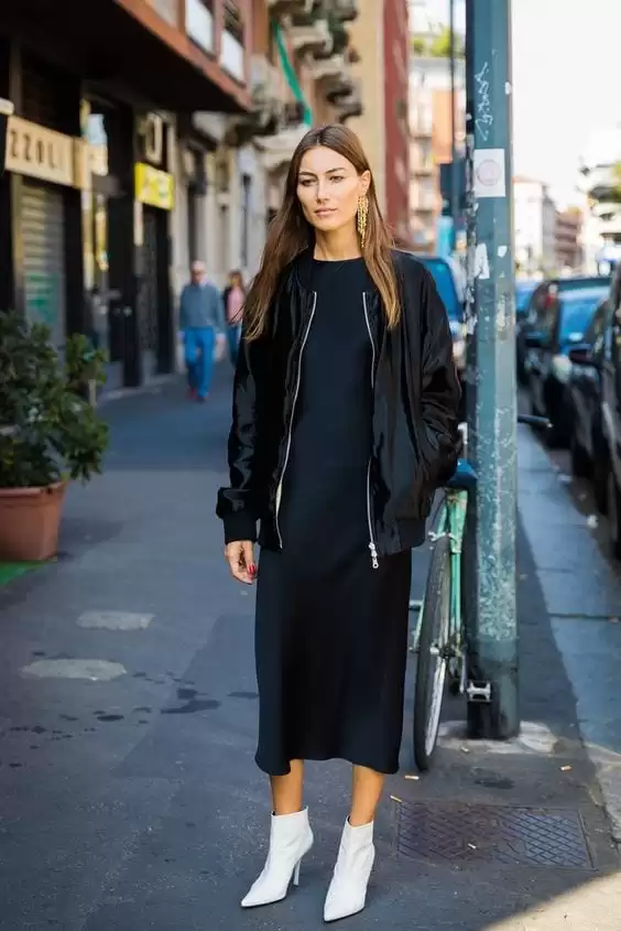 A Little Black Dress is Always a Good Idea (15)