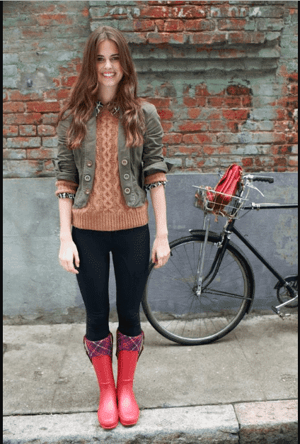 Women Outfits With Crocs - 27 Ideas On How To Wear Crocs