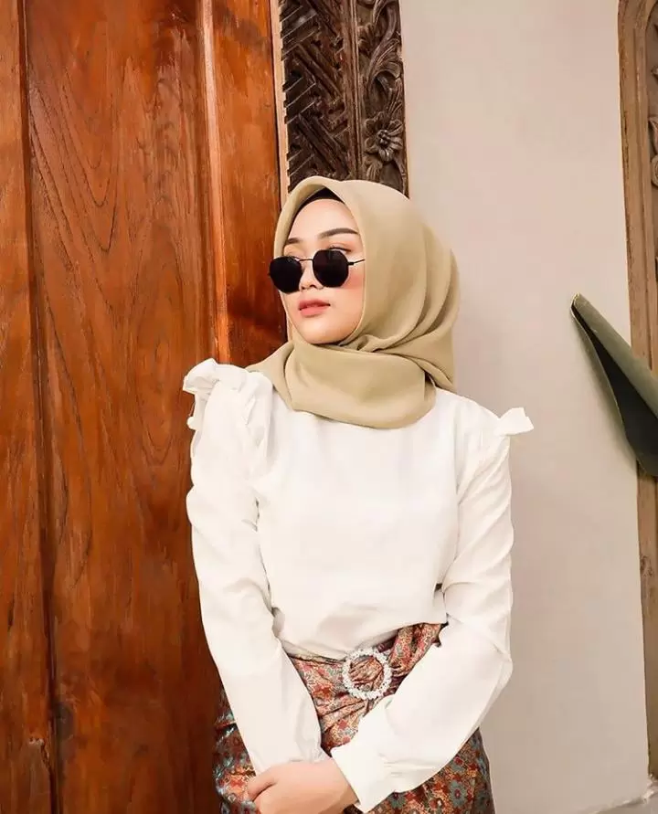 Try Out These New Hijab Styles For a Modern Take on Modest Fashion (16)